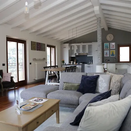 Roseo - View With Private Pool Vila *
