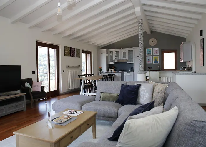Roseo - View With Private Pool Vila *